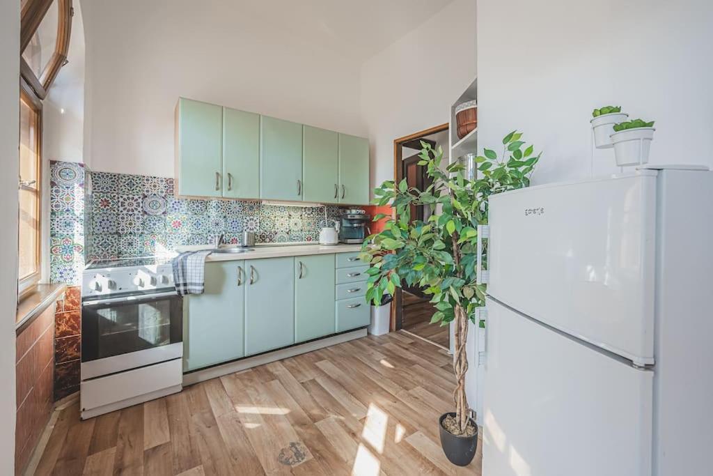 Carolina'S Romantic Apartment Hradec Králové Extérieur photo